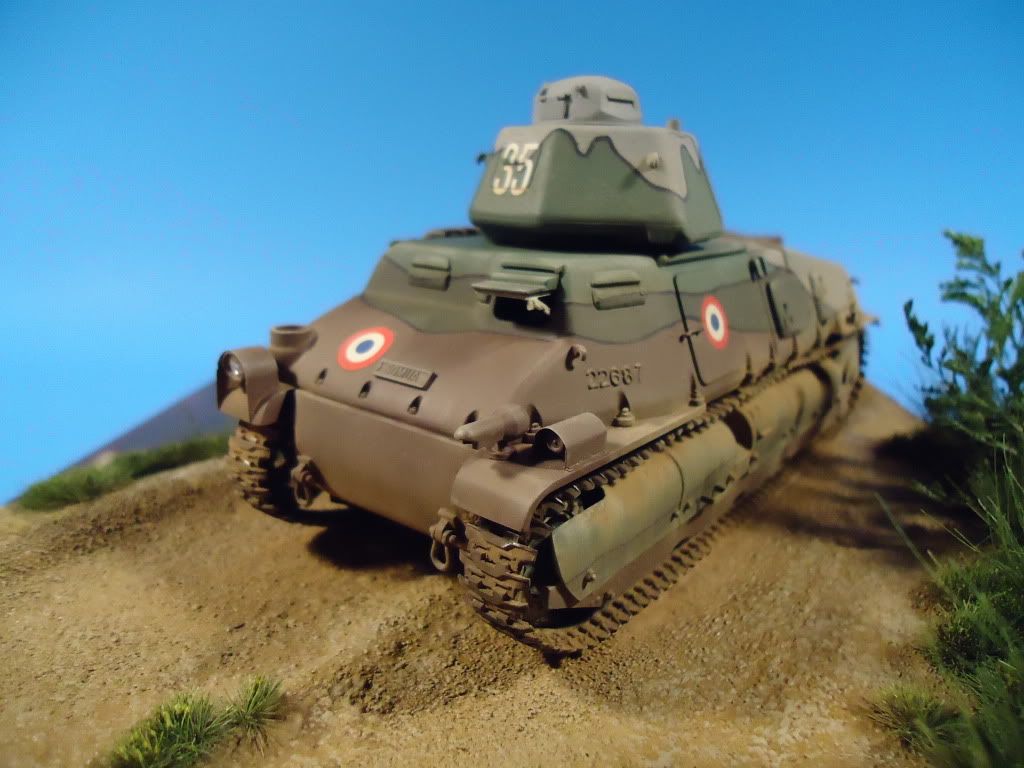 http://i951.photobucket.com/albums/ad352/PANZERI/SOMUA%20S35/DSC00504.jpg