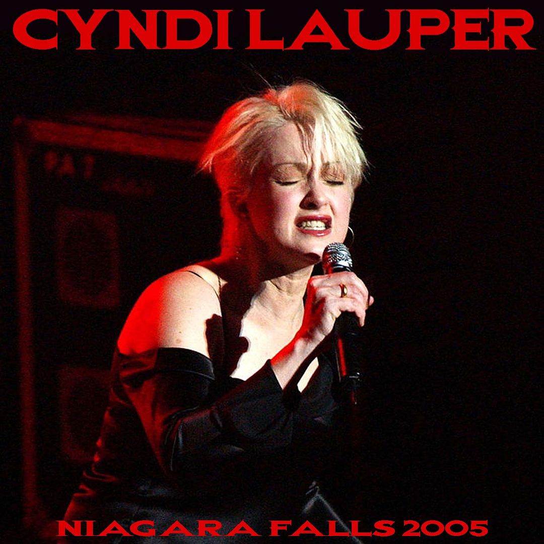 photo Cyndi Lauper-Niagara Falls 2005 front_zpshu0fzuua.jpg