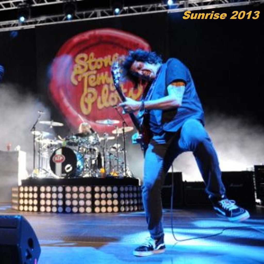 photo Stone Temple Pilots-Sunrise 2013 front_zpsicx68zcg.jpg