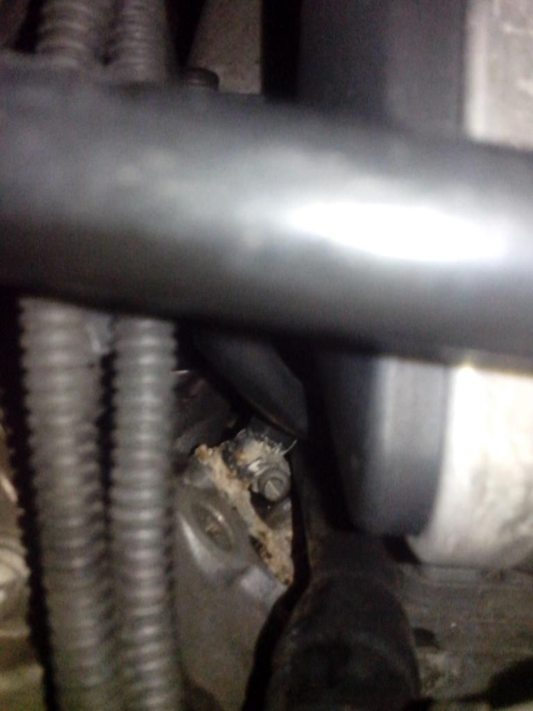 Help me identify this part leaking on my engine. BimmerFest BMW Forum